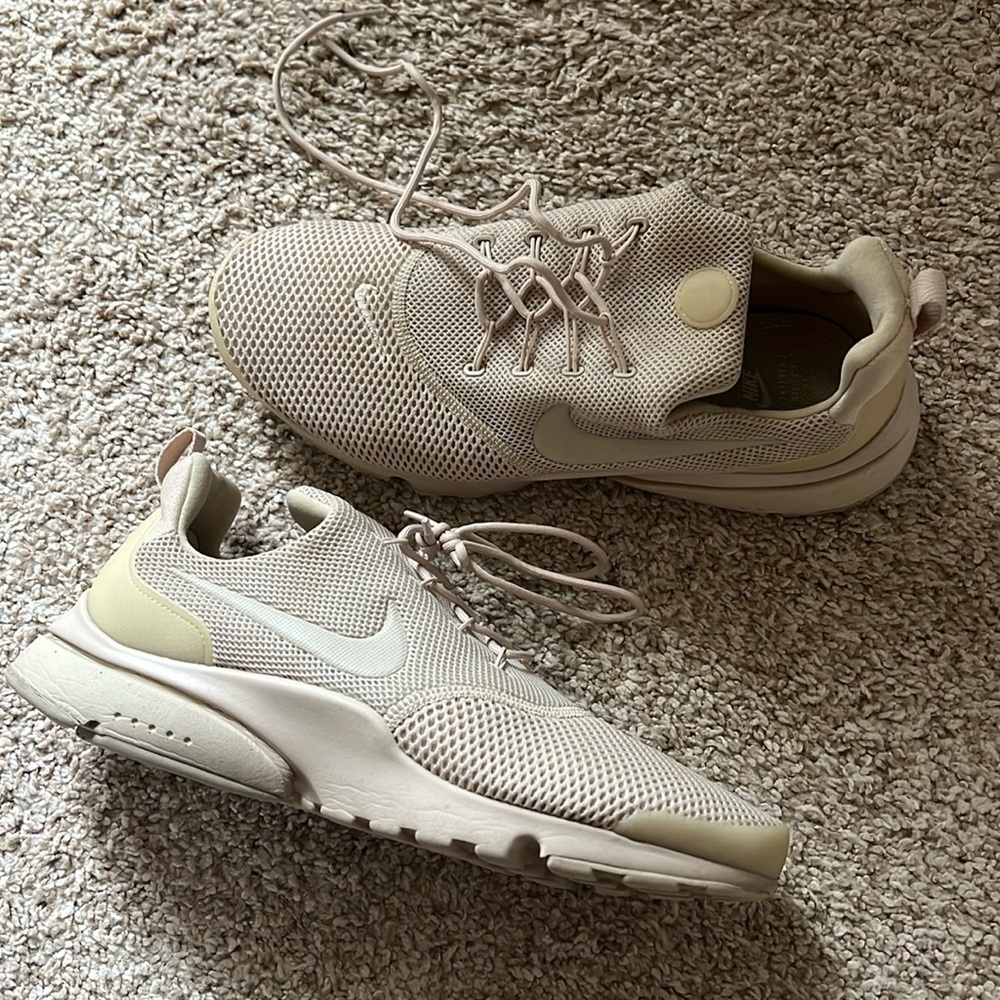 Tan Nike Shoes Women’s